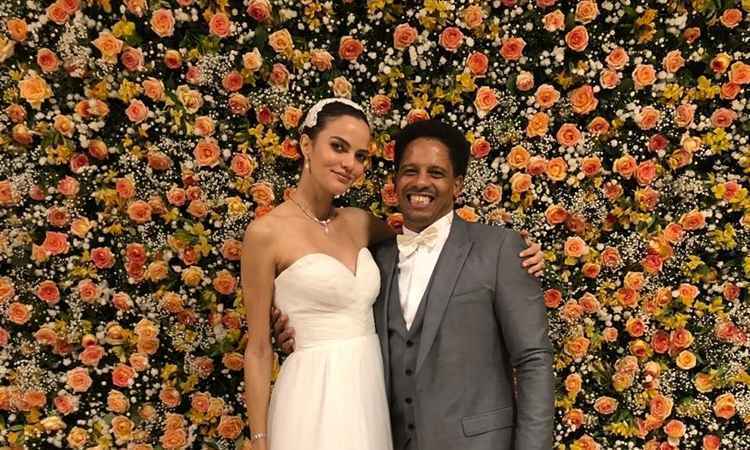 Barbara Fialho e Rohan Marley se casaram em março