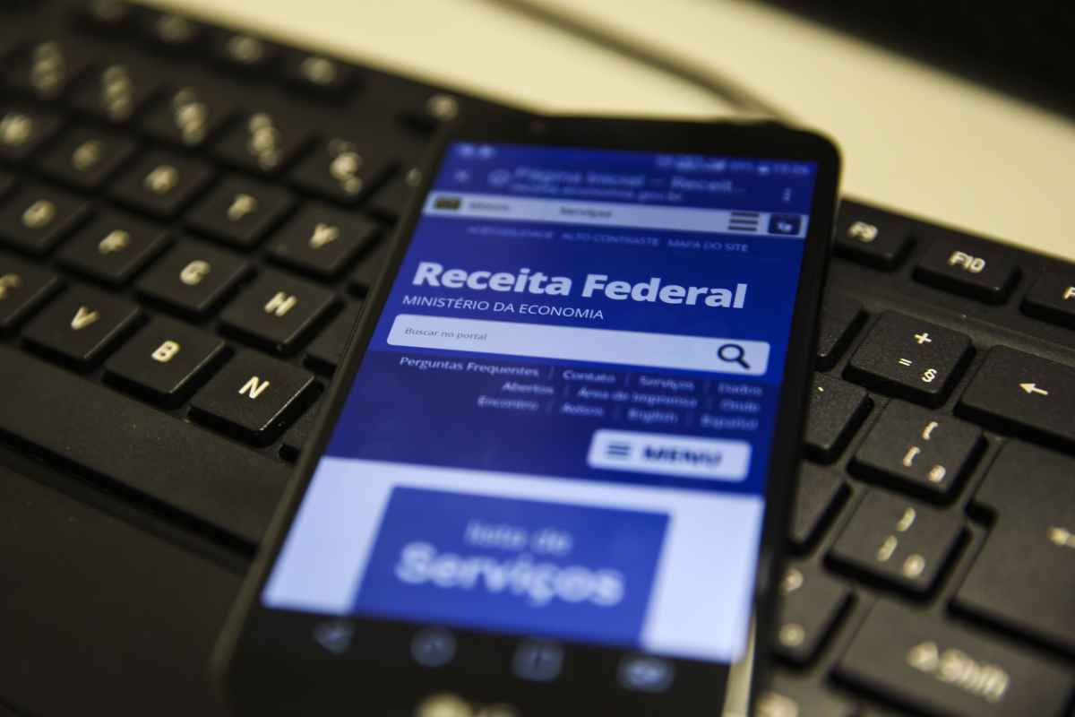 Receita estende Operação Pandora a contribuintes da 1ª Região Fiscal. 423 profissionais liberais serão notificados para explicar despesas infladas em livros caixas