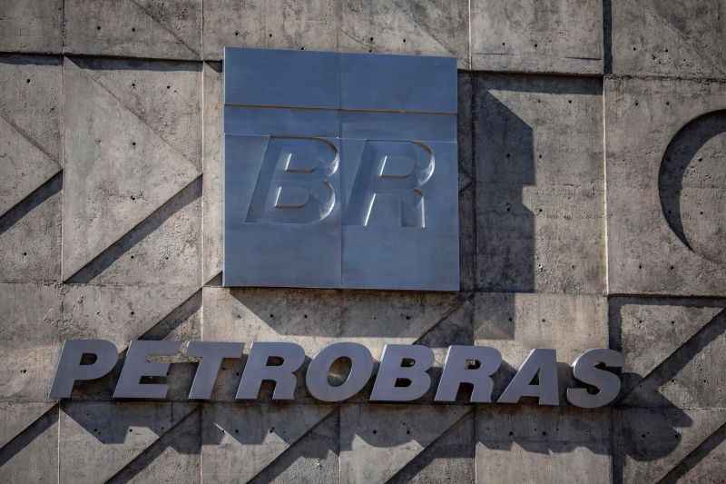 A Petrobras demitiu sete funcionários do setor de gás no Uruguai em meio a uma greve de fome dos trabalhadores