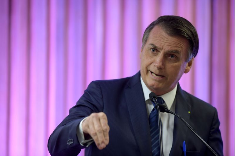 Bolsonaro informou nesta terça que não deve participar das manifestações