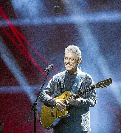 Chico é reconhecido pelos livros e músicas que escreveu ao longo da carreira