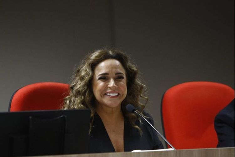 Cantora Daniela Mercury falou sobre a importância da discussão da cidadania da população LGBTQIA  no Ministério Público do Trabalho