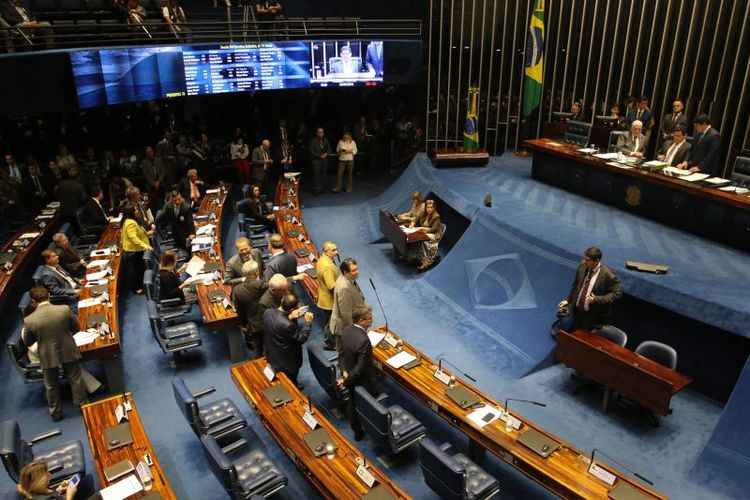 Senado decide não mexer na MP, após a garantia de que algumas medidas virão por decreto de lei