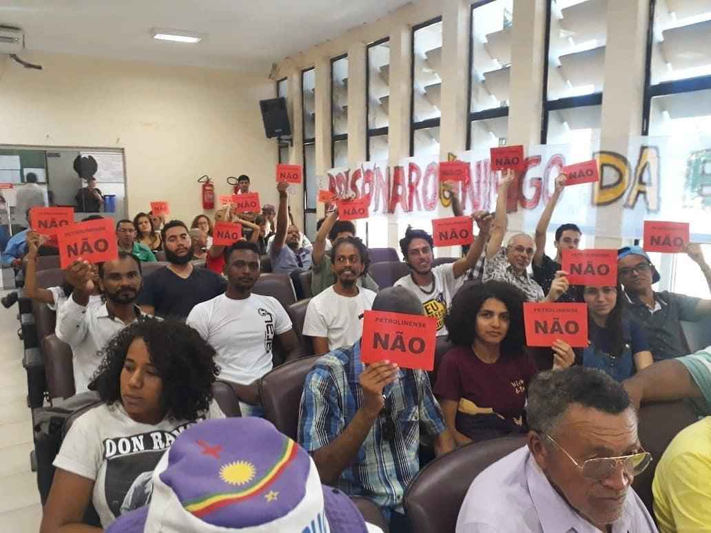 Protestos em Petrolina adiam homenagem a Bolsonaro um dia antes de visita