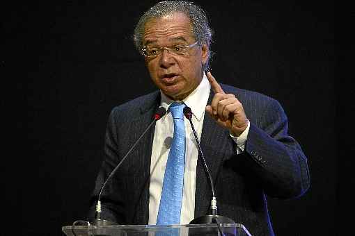 Paulo Guedes diz que o governo deflagará medidas de estímulo à economia, após a reforma