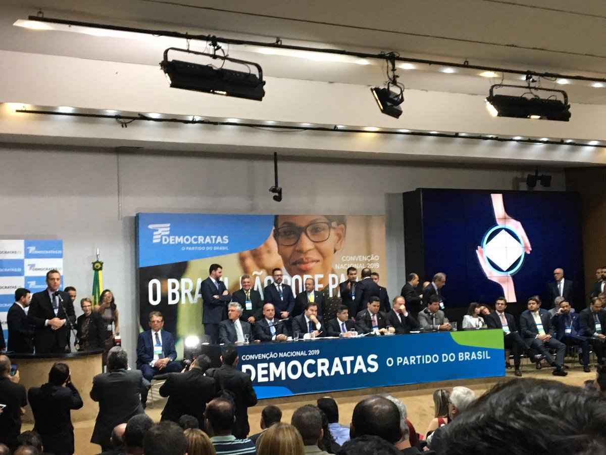 Durante convenção, lideranças políticas da legenda ainda criticaram governos passados, como o do PT