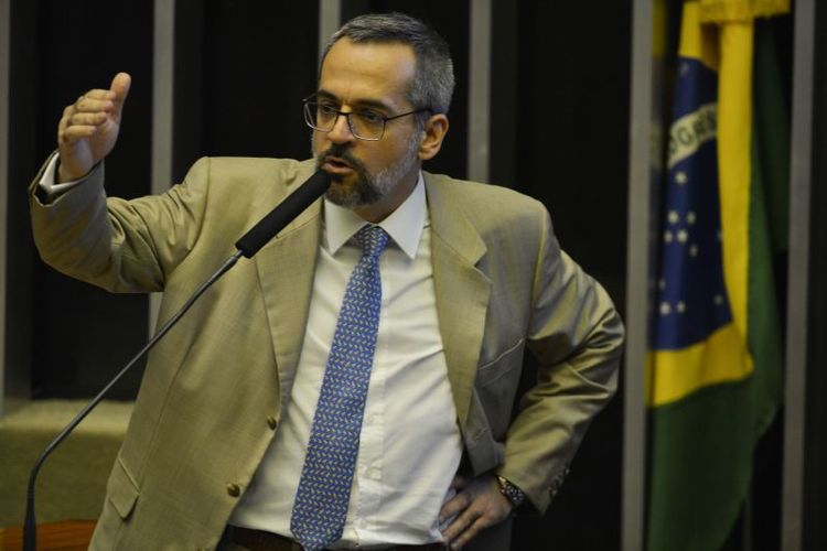 O ministro da Educação, Abraham Weintraub, na Câmara dos Deputados para detalhar como será feito o bloqueio de verbas de universidades públicas e institutos federais.