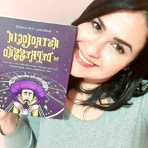 Da internet para o papel: Mariana Fernandes levou o jeito despretensioso das redes para as páginas de um livro em astrologia da depressão