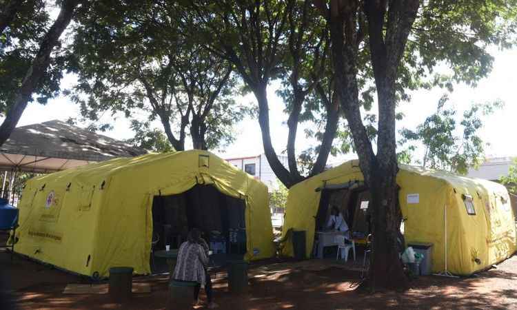 Corpo de Bombeiros atua em mutirão de combate à dengue no DF neste sábado 