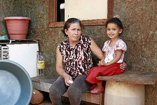 Mãe de nove filhos, Eliete Dias sobrevivia do lixão e está desempregada: 