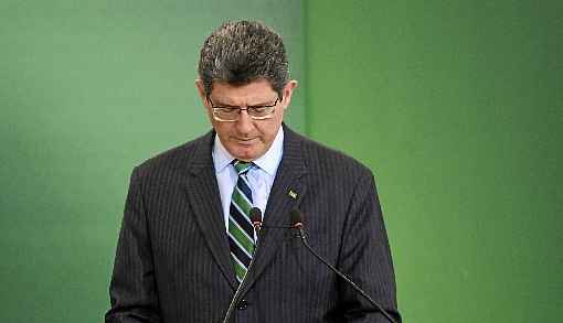 Joaquim Levy sofria pressões para agilizar a devolução de recursos ao Tesouro Nacional e abrir a %u201Ccaixa-preta%u201D do banco de fomento