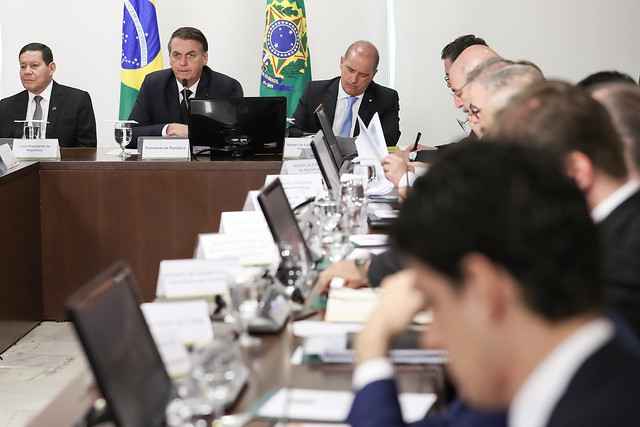 Jair Bolsonaro (PSL), presidente da República, em reunião com os ministros do governo