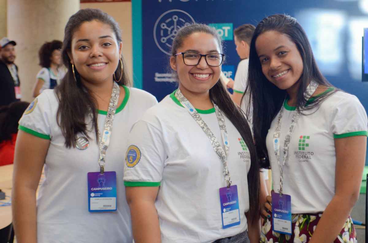 Kamila Narciso (sentido horário), Bianca Assunção e Isadora Teixeira: estudantes do 3º ano do Ensino Médio do IF Goiano e fazem curso técnico de informática