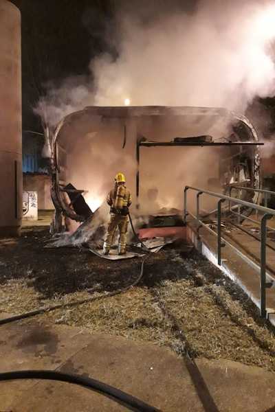 Bombeiros utilizaram 1 mil litros de água para combater as chamas