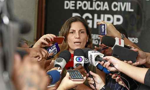 Delegada Bárbara Lomba, responsável pelas investigações: 