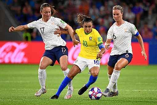 A Rainha do Futebol pediu dedicaÃ§Ã£o extra Ã s jovens atletas do paÃ­s