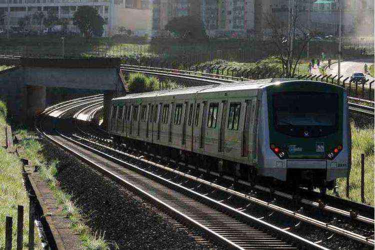 Os metroviários aderiram ao movimento em 2 de maio