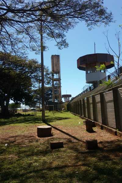 Caixa d'água de unidade de internação de adolescente no Recanto das Emas abastece todos os alojamentos da cidade