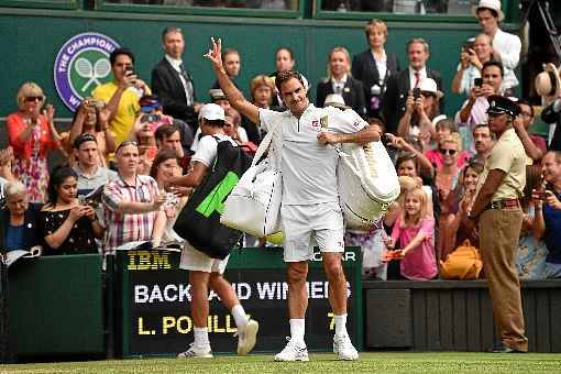 Em busca do nono título no torneio, Federer dominou rival das oitavas