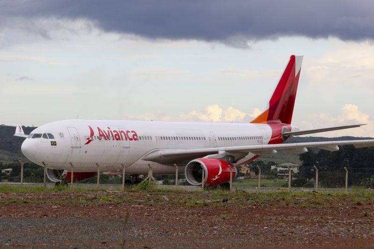 Além da alta temporada, a saída da Avianca do mercado de aviação fez os preços dispararem