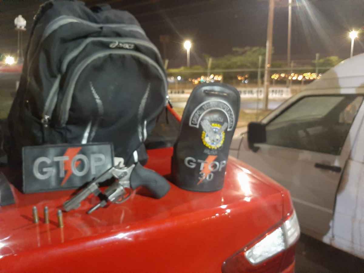 Menores ainda estavam com chave de outro carro roubado