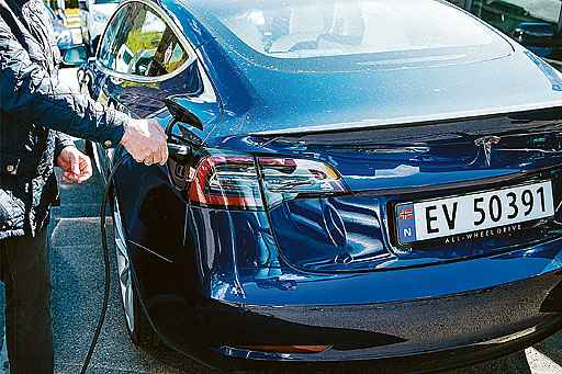 Estudo por grupo europeu confirma velocidade de crescimento dos carros elétricos no continente