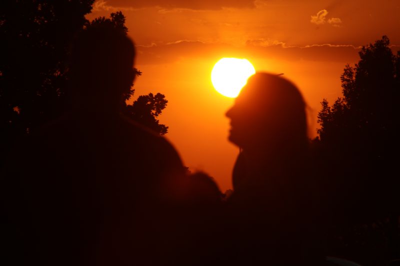 Temperaturas variaram entre 38ºC e 39ºC. Especialistas afirmam que Paris pode atingir mais de 40ºC na quinta-feira (25/7)