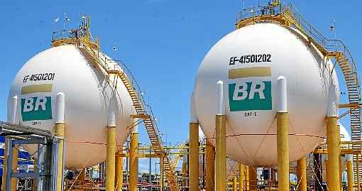 Petrobras pretende se desfazer de mais 43,7 milhões de ações da BR e reduzir participação para 37,5%