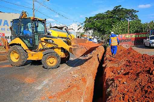 Início das obras de setorização da água em Taguatinga, onde 19,3km de redes beneficiarão 8.635 casas