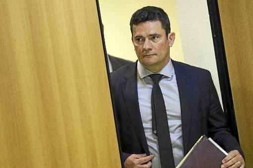 Moro abriu vagas em presídios federais para receber envolvidos na chacina. Alguns deles podem vir para Brasília