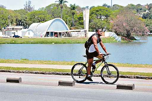 Seguradoras passam a oferecer produtos específicos para ciclistas e incluíram na cobertura riscos que fazem parte da rotina de quem está nas ruas