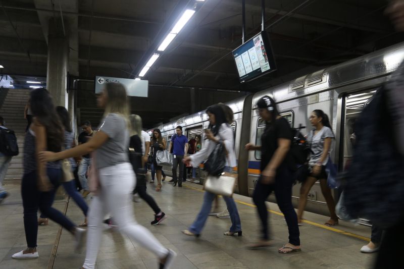 O sindicato da categoria entrou com uma ação no TST pedindo para que o tribunal não permita descontos dos funcionários pelos dias parados