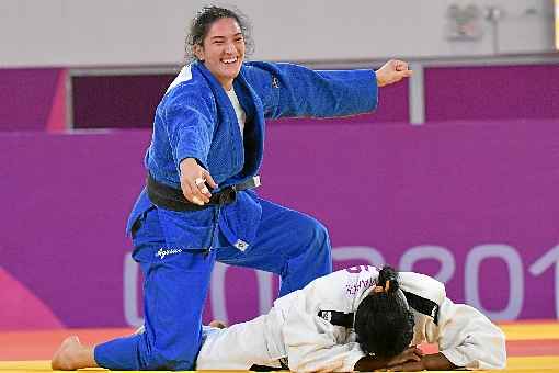 A bicampeã mundial Mayra Aguiar venceu a cubana Kaliema Antomarchi no golden score da final