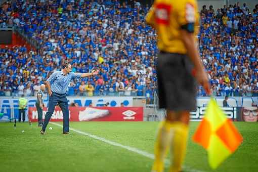 Para o treinador, o Cruzeiro tem qualidade: basta colocar em prática