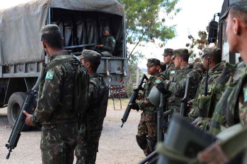 Serão enviadas tropas do Exército, da Marinha e da Aeronáutica. Pelo decreto, elas estarão autorizadas a atuar na região Amazônica de 24 de agosto a 24 de setembro