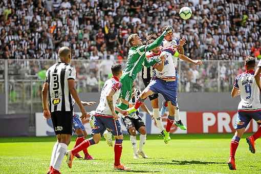 Diante do rival nordestino, o Galo perdeu a invencibilidade de 23 jogos no Horto