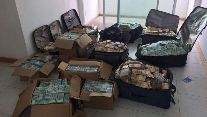 R$ 51 milhões em espécie encontrados pela Polícia Federal no apartamento de um amigo de Geddel em Salvador