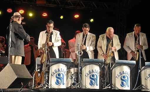 A Orquestra Tabajara animou a era de ouro do rádio e sobreviveu às transformações da história