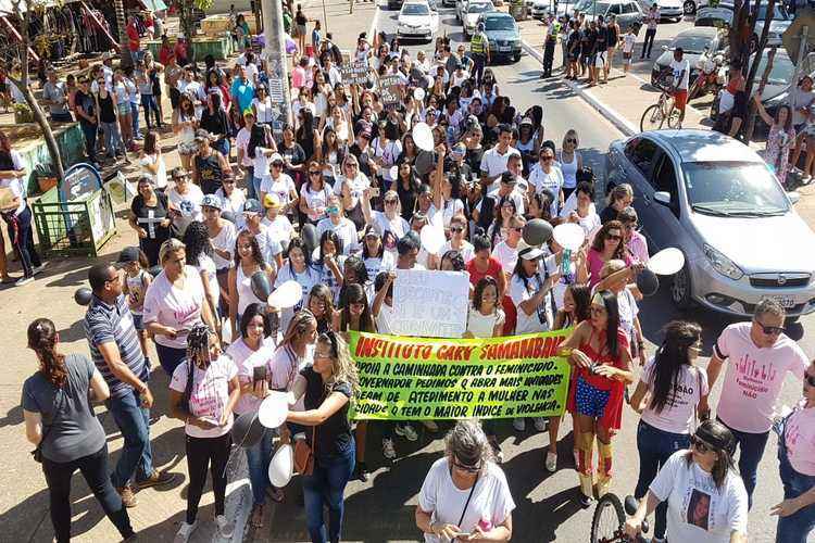 Caminhada reuniu centenas de mulheres em Planaltina