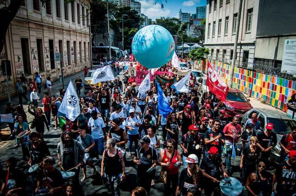 O tema deste ano foi 'Esse sistema não Vale'