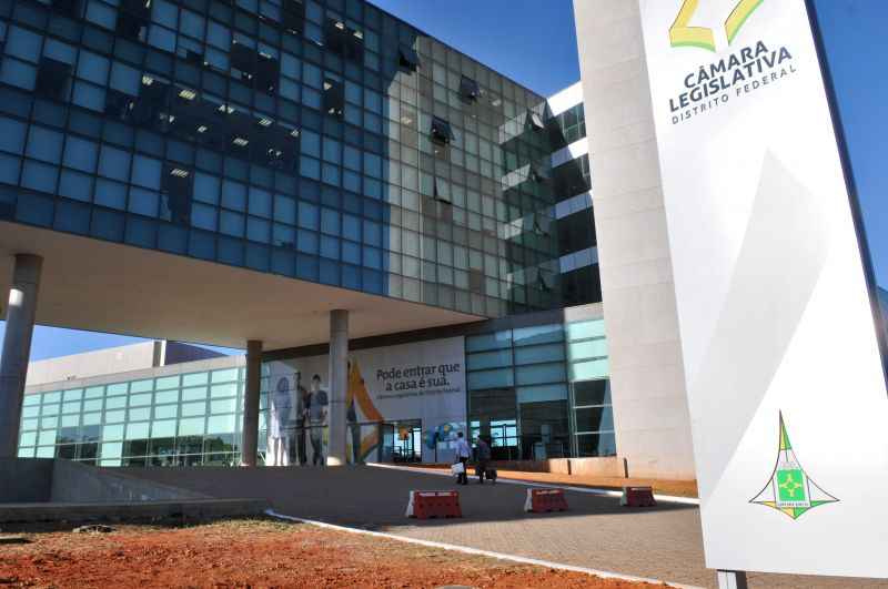 Audiência pública na Câmara Legislativa debate enfrentamento ao feminicídio