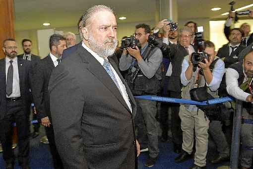 Augusto Aras ficará responsável pelo caso de Lula, cujo habeas corpus será votado pela 2ª Turma do STF