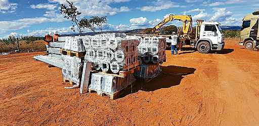 Construção da fazenda de energia solar de Porteirinha, em Minas Gerais, que começa a operar em dezembro próximo