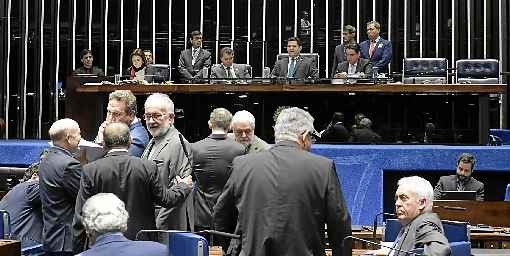 A rápida votação foi garantida em acordo entre os senadores, após cortes de dispositivos controversos incluídos pela Câmara dos Deputados