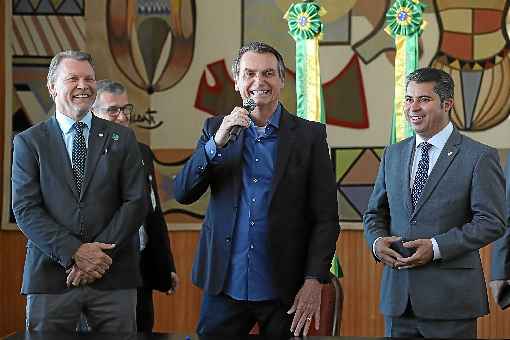 Bolsonaro modifica Lei Maria da Penha para melhor