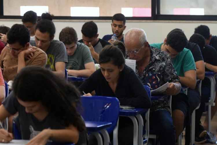 Das 13,5 milhões de vagas oferecidas para o nível superior, 7,1 foram destinadas para cursos a distância