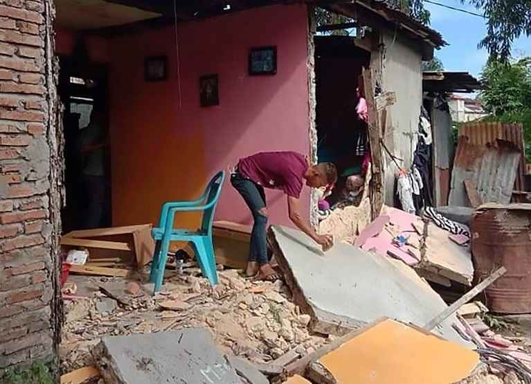 Forte terremoto de magnitude 6,5 atingiu as remotas ilhas Maluku, no leste da Indonésia