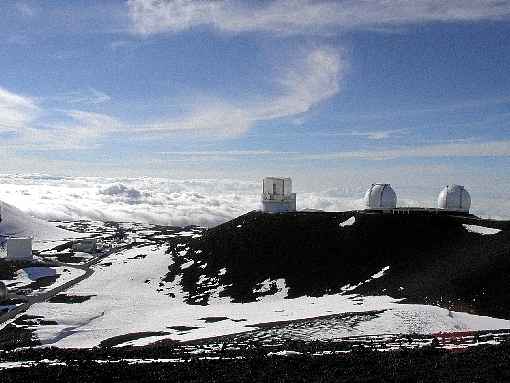 O Telescópio Subaru, no Havaí, foi usado na detecção da grande estrutura a 13 bilhões de ano-luz da Terra