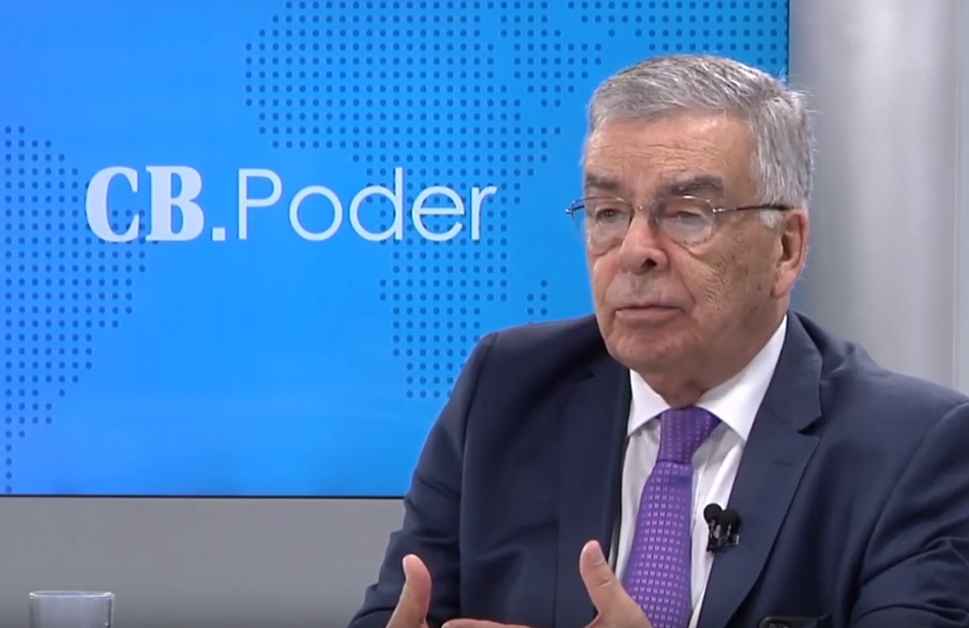 Em entrevista ao programa CB.Poder, o ex-procurador-geral da República afirmou que não se arrepende de ter contribuído para a indicação de Rodrigo Janot, e fez críticas ao STF, à PGR e à Operação Lava-Jato