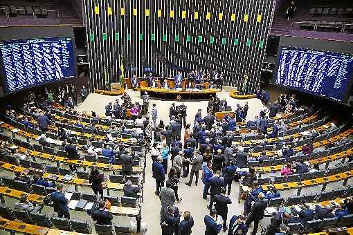 Na negociação com o Parlamento,  Executivo propõe que congressistas fiquem com R$ 7,3 bilhões em emendas parlamentares